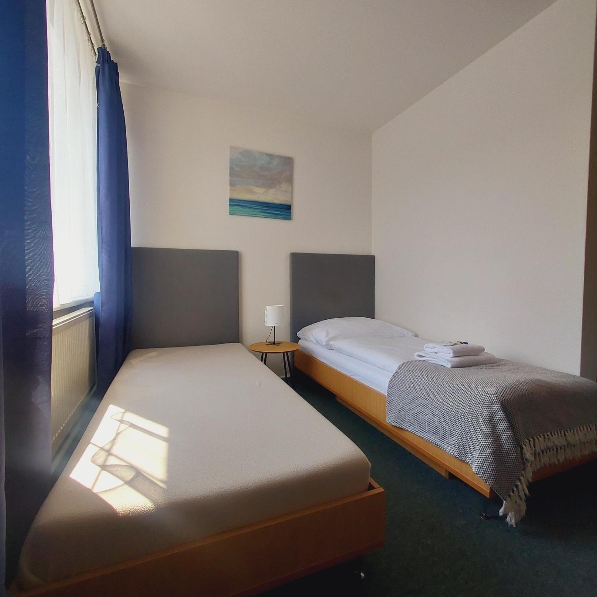 Garni G Hotel Жилина Экстерьер фото