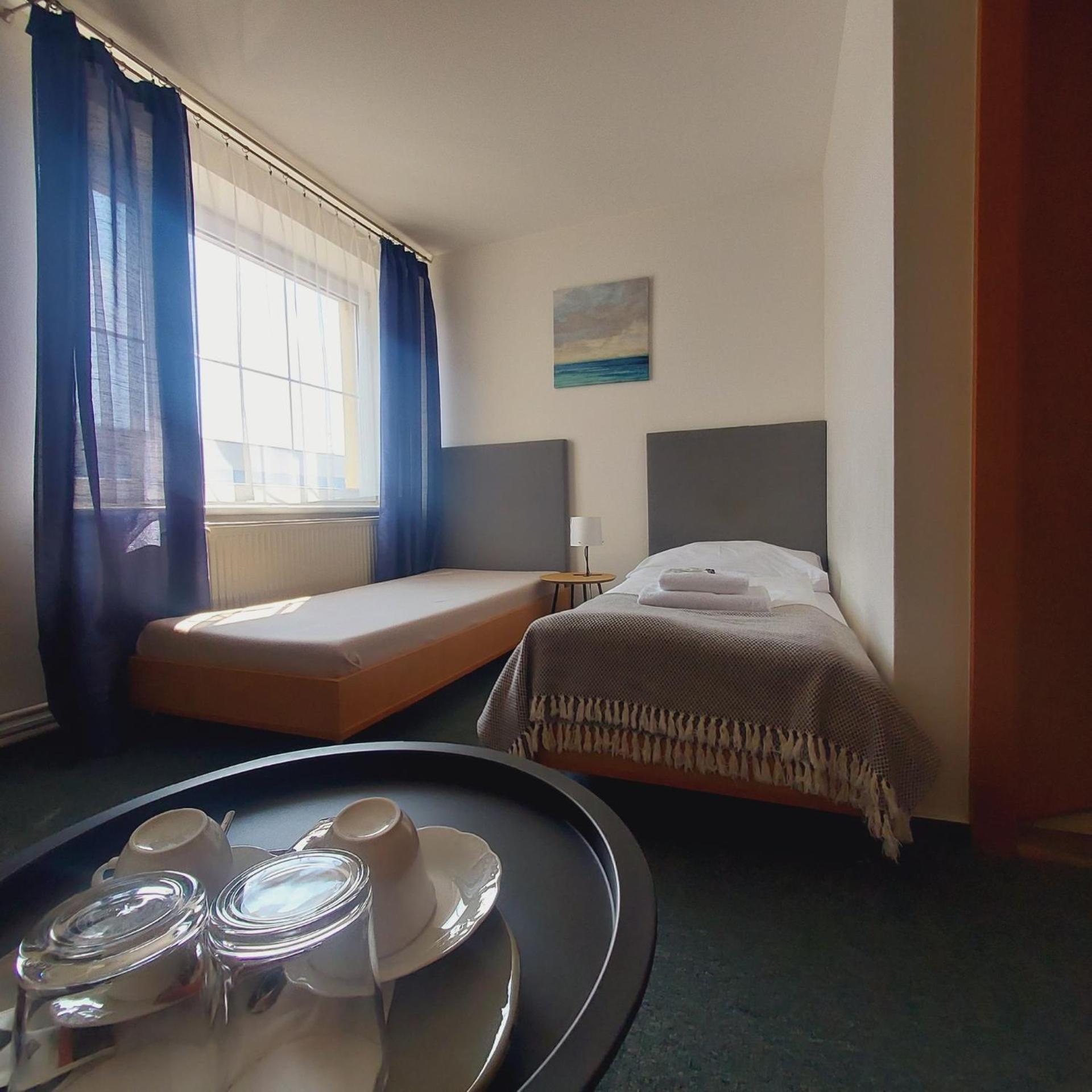 Garni G Hotel Жилина Экстерьер фото